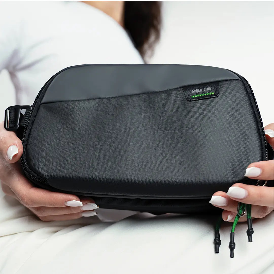 Green lion olivar organizer bag